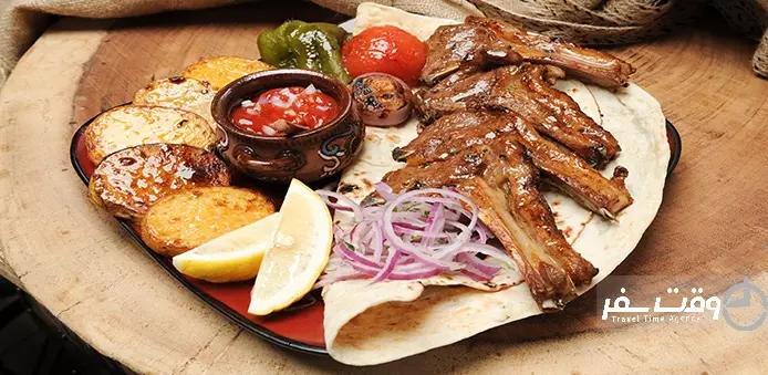 رستوران آرارات , وقت سفر