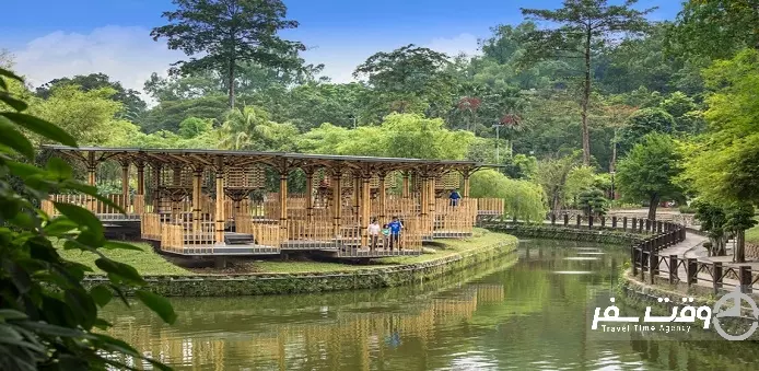 باغ دریاچه , وقت سفر