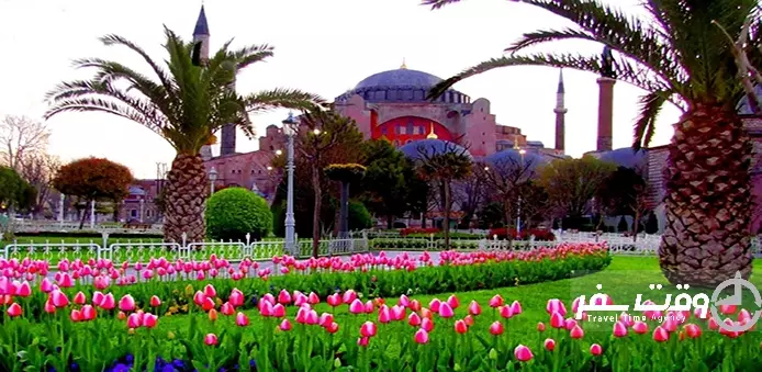 بهار استانبول , وقت سفر