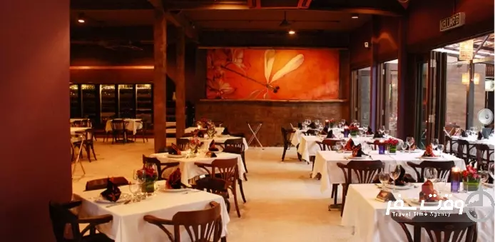 رستوران بیژن , وقت سفر