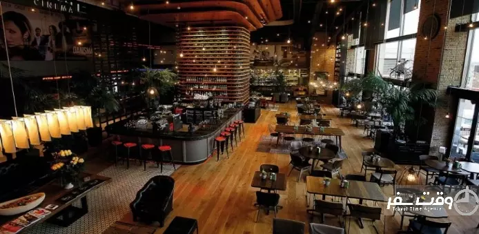 رستوران بیگ شف , وقت سفر