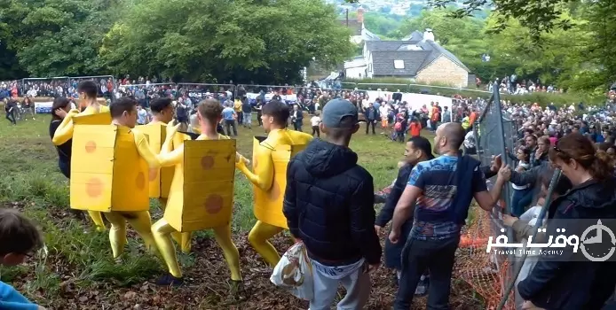 جشنواره پنیرهای غلتان , وقت سفر