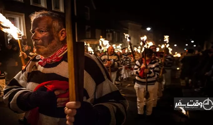 جشنواره گای فاکس , وقت سفر