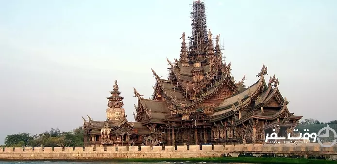 خانه مقدس حقیقت پاتایا , وقت سفر