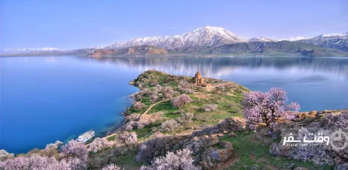 دریاچه وان , وقت سفر