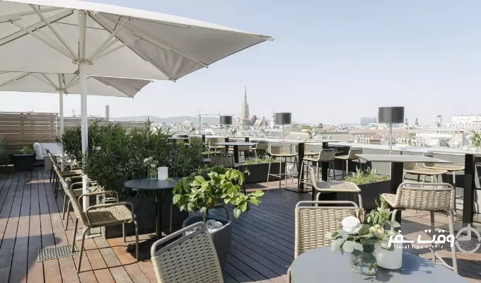 ریتز کارتون وین , وقت سفر