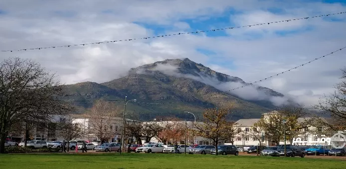 ستلنبوش , وقت سفر