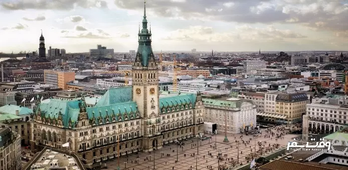 سیتی‌ هال , وقت سفر