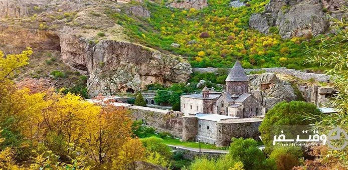 صومعه گغارد , وقت سفر