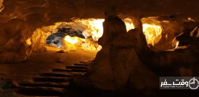 غار موزه کارائین , وقت سفر