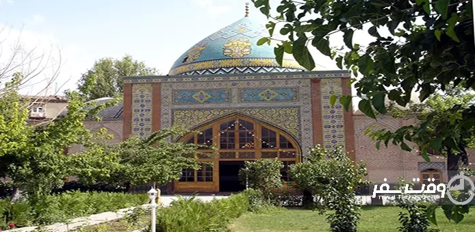 مسجد کبود , وقت سفر