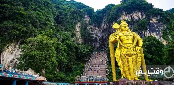 معبد غارهای باتو , وقت سفر