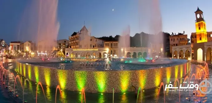 میدان جوان مارماریس , وقت سفر