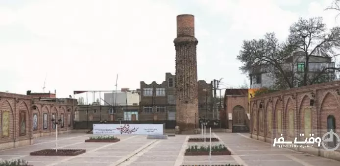 تربت و مسجد شمس قونبه , وقت یفر