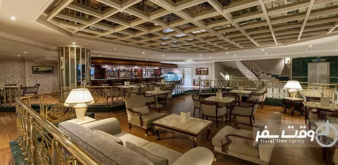 هتل الیت وورد , وقت سفر