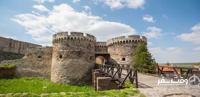 دژ بلگراد , وقت سفر