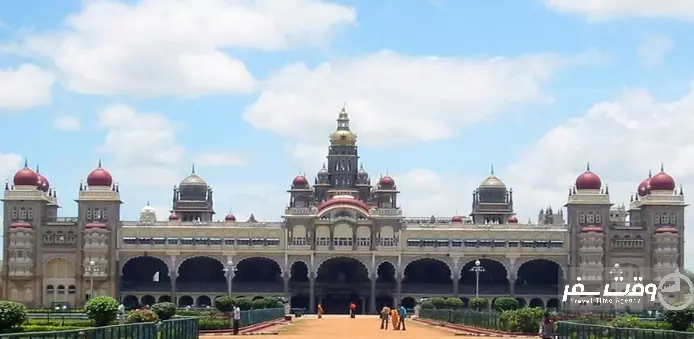 قصر چهار محله , وقت سفر