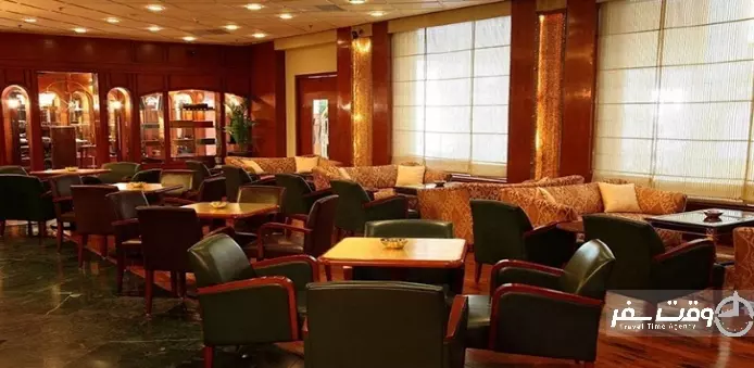 لایت رستوران هند , وقت سفر