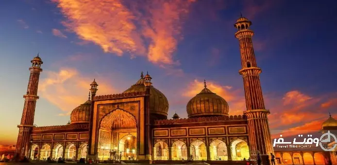 مسجد جامع دهلی , وقت سفر