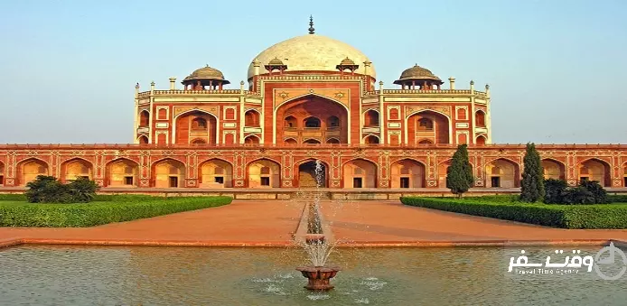 آرامگاه همایون , وقت سفر